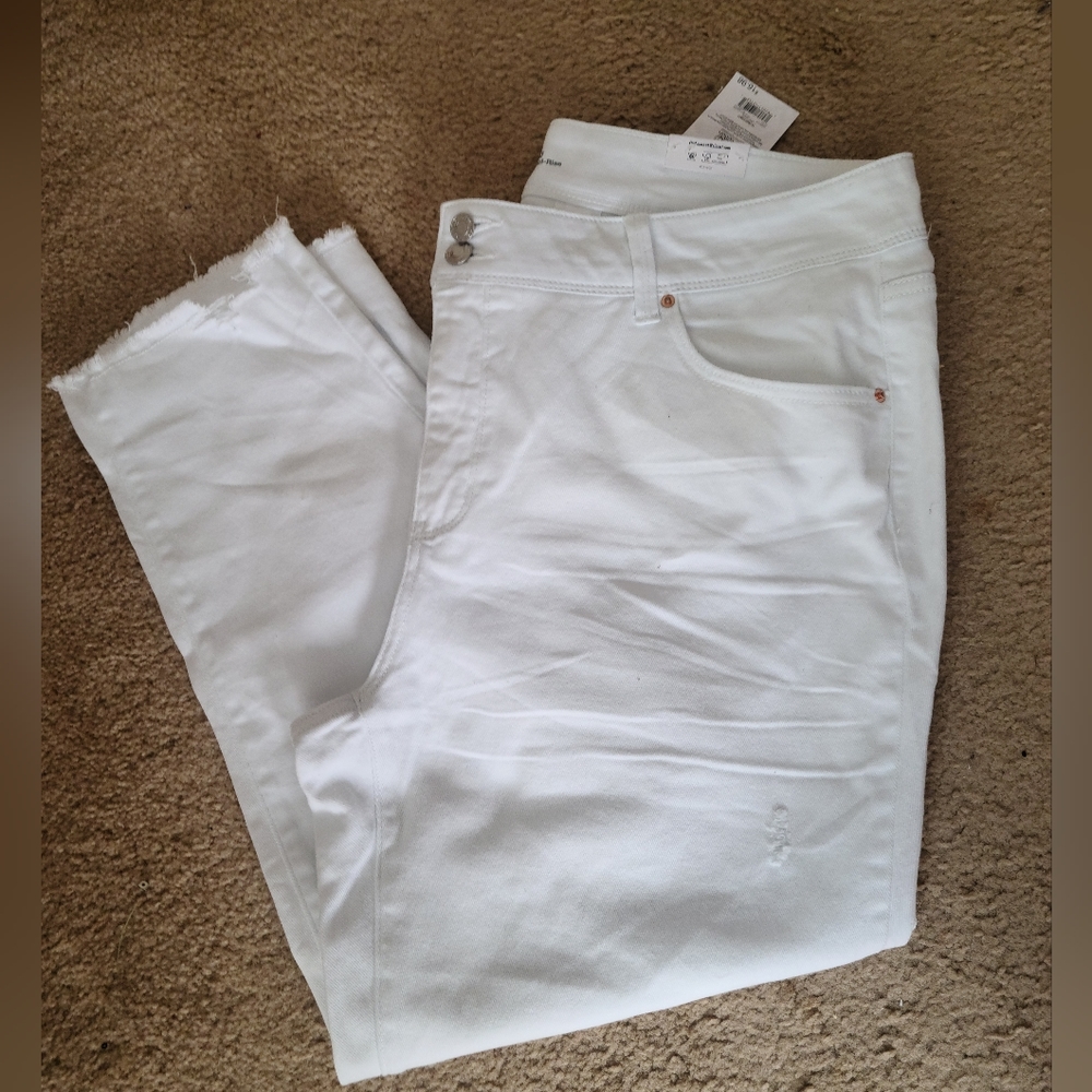 Cute White Crop Jeans